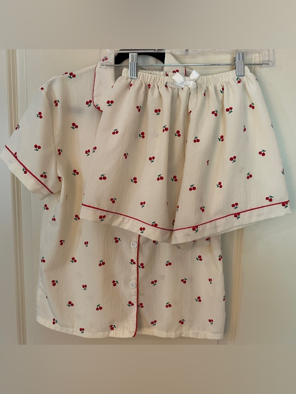 Creme Cherry Matching Set Pajamas Shorts Women's Sz Medium - Picture 2 of 12